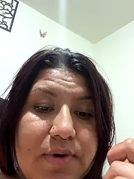 Webcam Model (naomy26)  is live.Free join now!