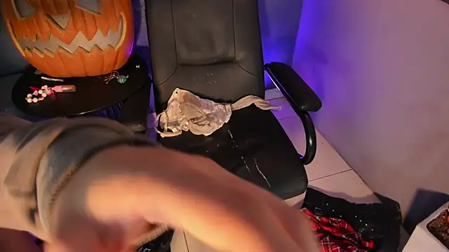  barbie_moon chat room