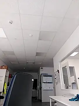 Husoban Live Webcam on Stripchat