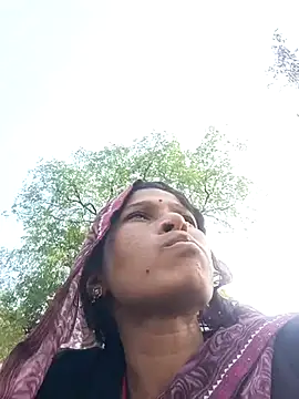 Webcam Model (Sonam_pandeyji)  is live.Free join now!