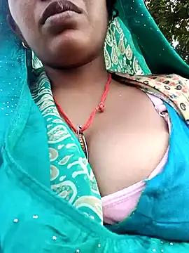 Hot_Seema83
