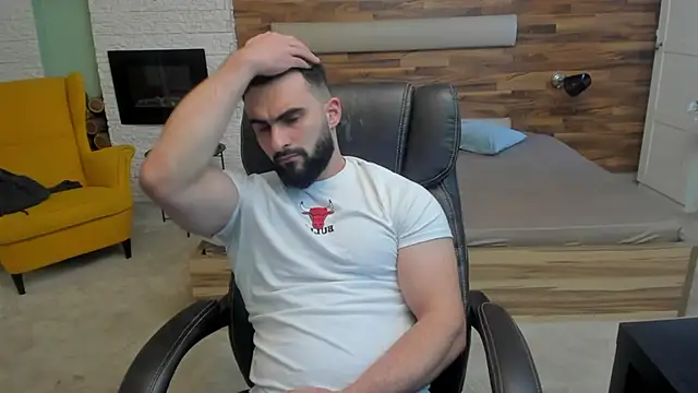 MicahLane – webcam model profile photo