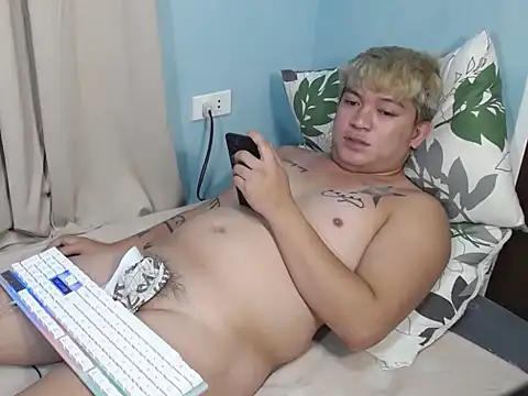 fuckboii_intown (M young) - MY BIRTHDAY IS COMING!!