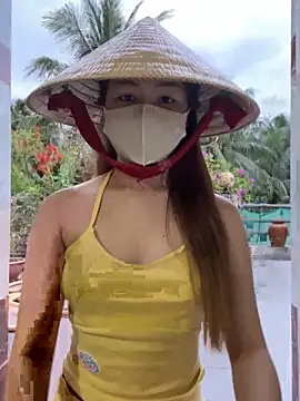 babythree_ (F young) - Naked fuck pussy in public garden 😈