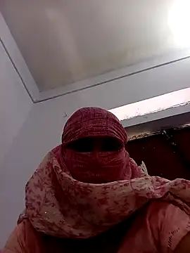 Indiangueen webcam stripchat model stream image