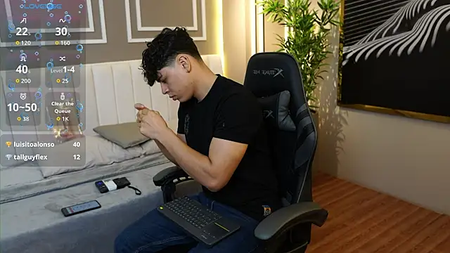 ethan_occonor (M twink) - cum show in public