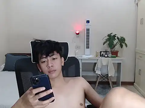 niel_cumshow