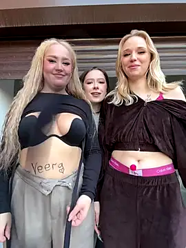 sexy striptease RollDolls