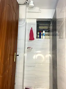 Webcam Model (Oliviia_)  is live.Free join now!