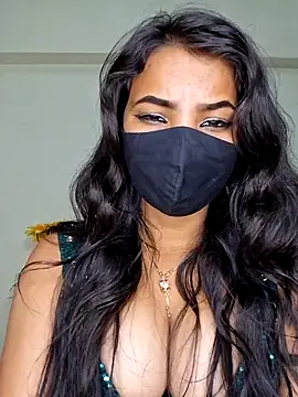 Webcam Model (Noor-Bold)  is live.Free join now!