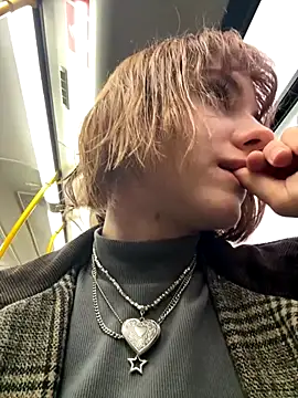 only_april (F teen) - AHEGAO FACE + toy control last tipper 1m