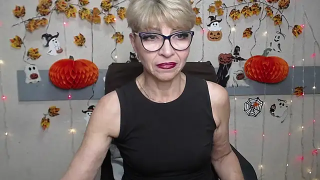  EllaBonito chat room