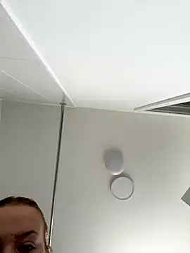  LeahLovexx chat room