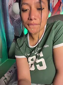 Im_Little webcam stripchat model stream image