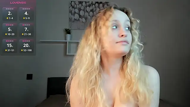 julliakoill (F teen) - mash my sexy boobs with oil