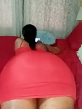 Luciouslips00's Stripchat show and profile