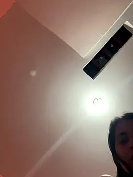 Webcam Model (GiaDuque)  is live.Free join now!