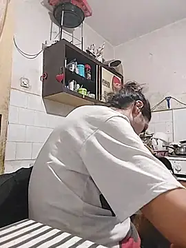 Webcam Model (Medusaaaaaaaa)  is live.Free join now!