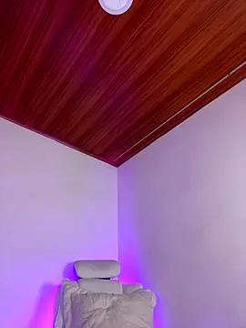 Webcam Model (Vicky_Saidi)  is live.Free join now!