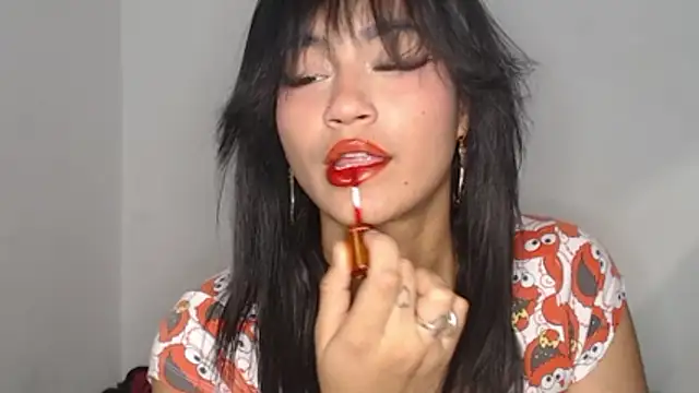  who_is_milyxx chat room