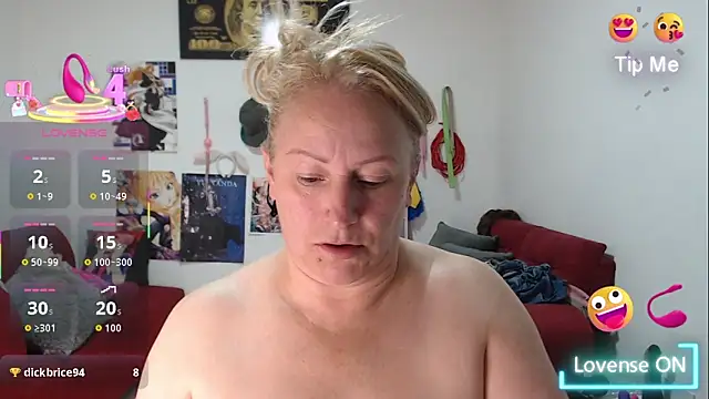 emperabigbootybigass (F milf) - play 1 finger ass