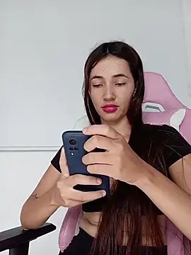 Webcam Model (-Nicol)  is live.Free join now!