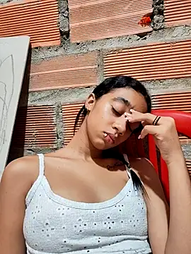 Zoe_Sweett18 from StripChat