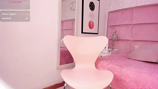  Janah_Myers chat room