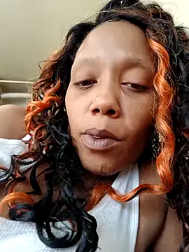 TickleMeKink's Stripchat show and profile