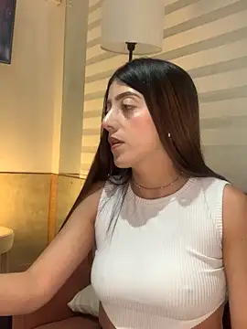 Webcam Model (ElectraPink_)  is live.Free join now!