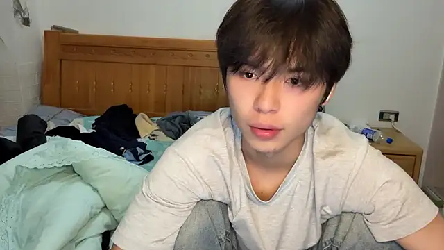 w5206t (M twink) - 脱掉上衣