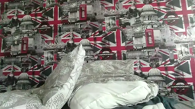 lynylou - Lynylou's free webcam - UK Sex Cams