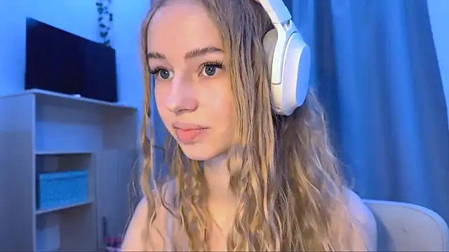 lunacrave - LunaCrave's free webcam - UK Sex Cams