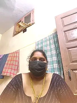 Webcam Model (Villageanuty)  is live.Free join now!