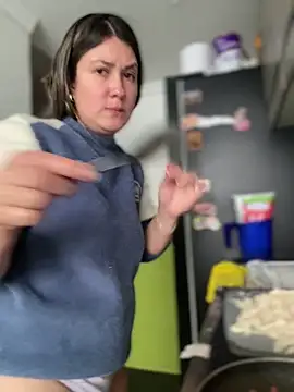 Webcam Model (Abby-LS)  is live.Free join now!