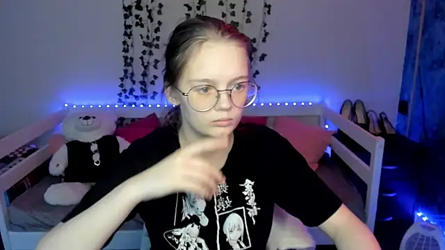 shy_elina01 webcam stripchat model stream image