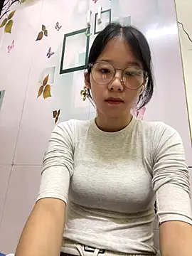 Webcam Model (meomeo2k6)  is live.Free join now!