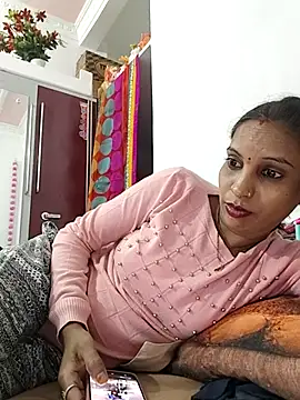 Webcam Model (Hotty-Nidhi)  is live.Free join now!