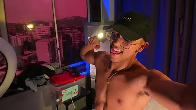 colstorw_ (M twink) - good morning cols