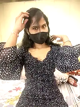 Webcam Model (Snaya-baby)  is live.Free join now!