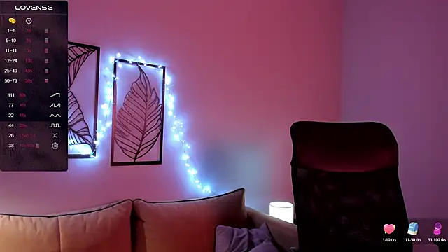  Hailey_Foxy chat room