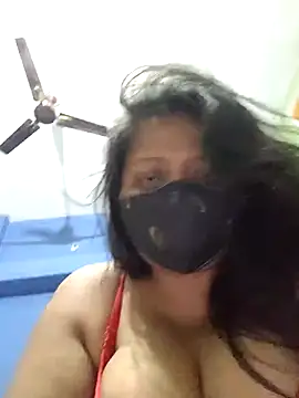 Webcam Model (bitch-horny)  is live.Free join now!