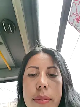 _andrea30 (G young) - A blowjob for a stranger-There,in STREET