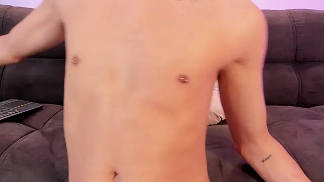 evan_voss (M twink) - Make me hard as a rock 🍆