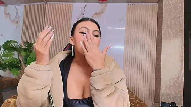  Juliet_Nasty chat room