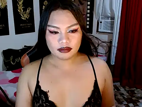 tsbrianahugecock - TSbrianaHugeCock's free webcam - UK Sex Cams