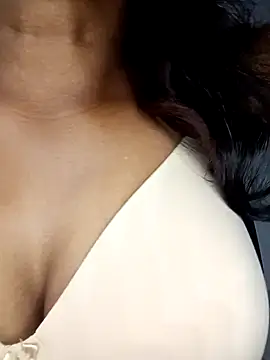 Webcam Model (Tamil_kavinila)  is live.Free join now!