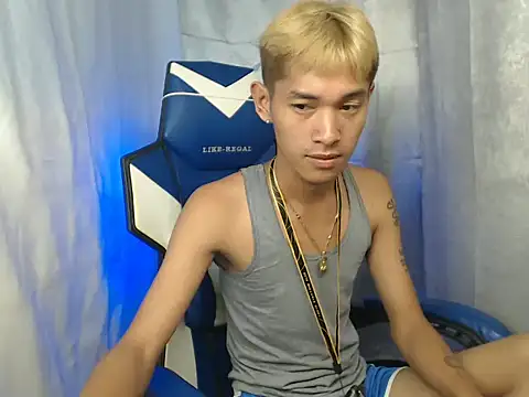 riks_tyler (Ask my age) - make me cum my love