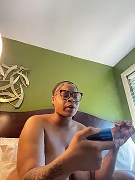 Webcam Model (caramel__cremes)  is live.Free join now!