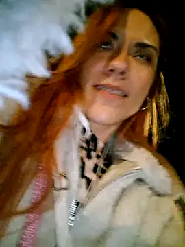 Webcam Model (SlimBellaa)  is live.Free join now!